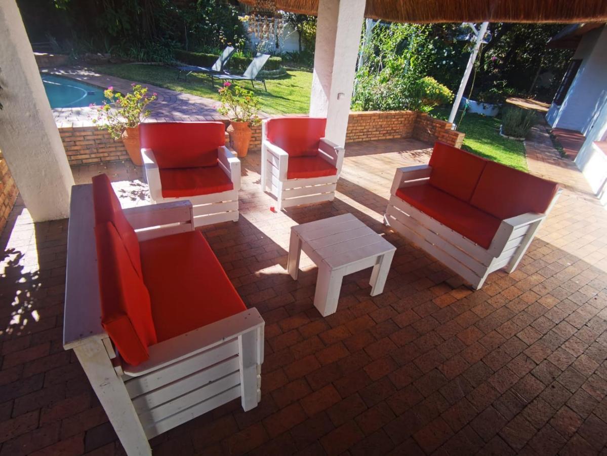 Libra Lodge Sandton Luaran gambar