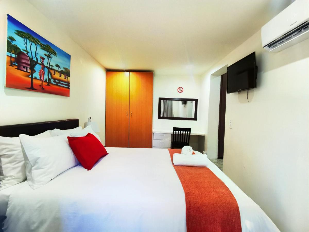 Libra Lodge Sandton Bilik gambar