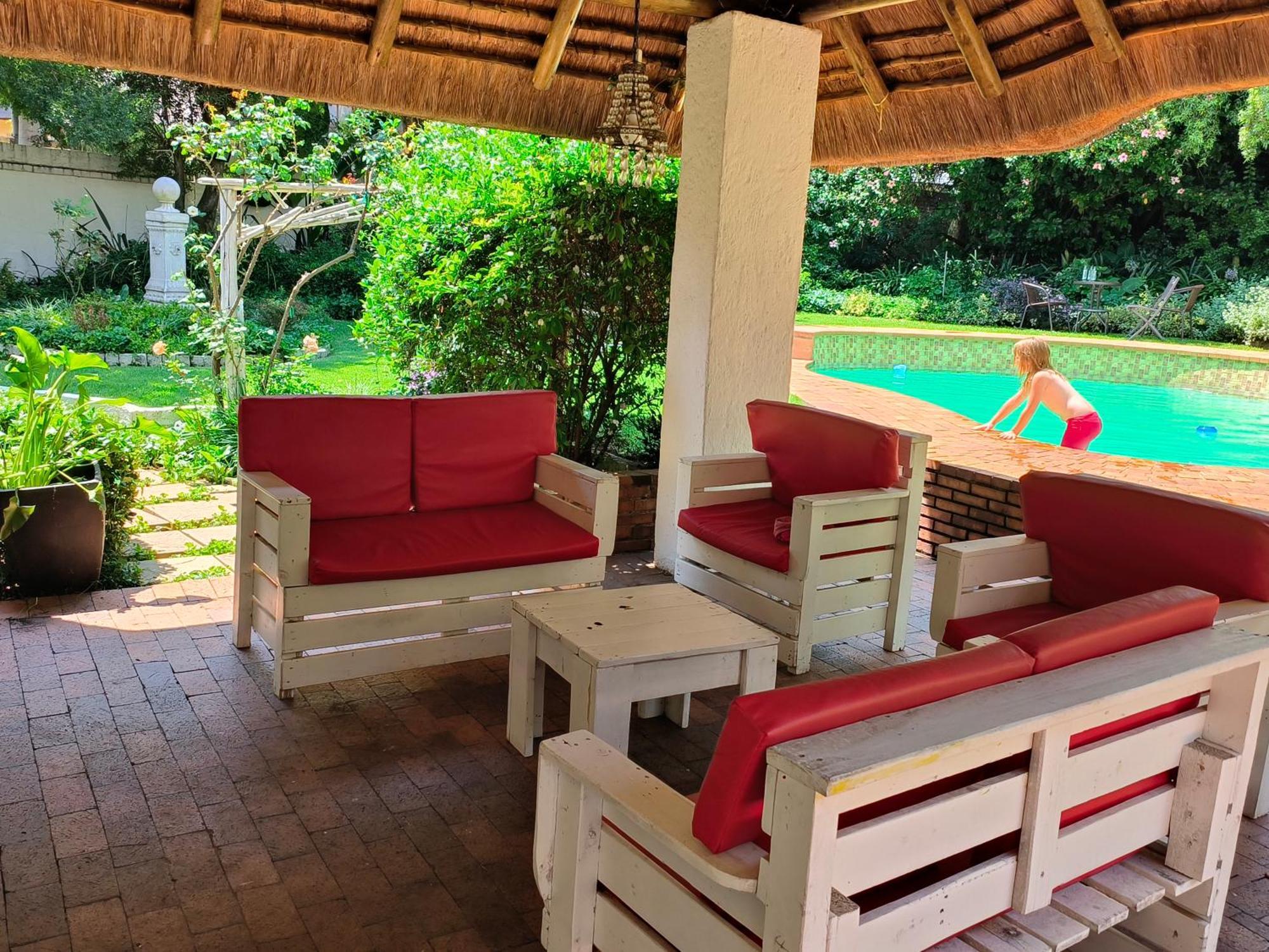 Libra Lodge Sandton Luaran gambar